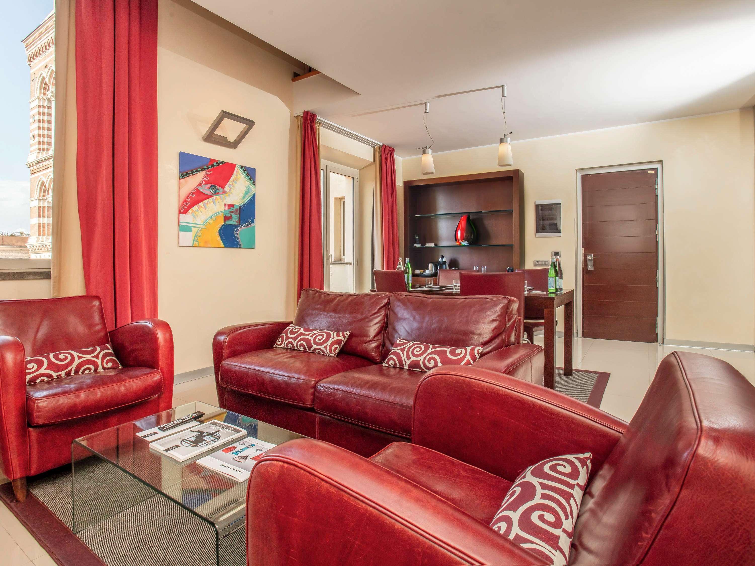 La Griffe Hotel Roma Exteriér fotografie A living room in a typical apartment